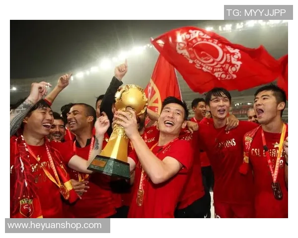 足球路上的辛酸与坚持每一次跌倒都是为了更好的起航